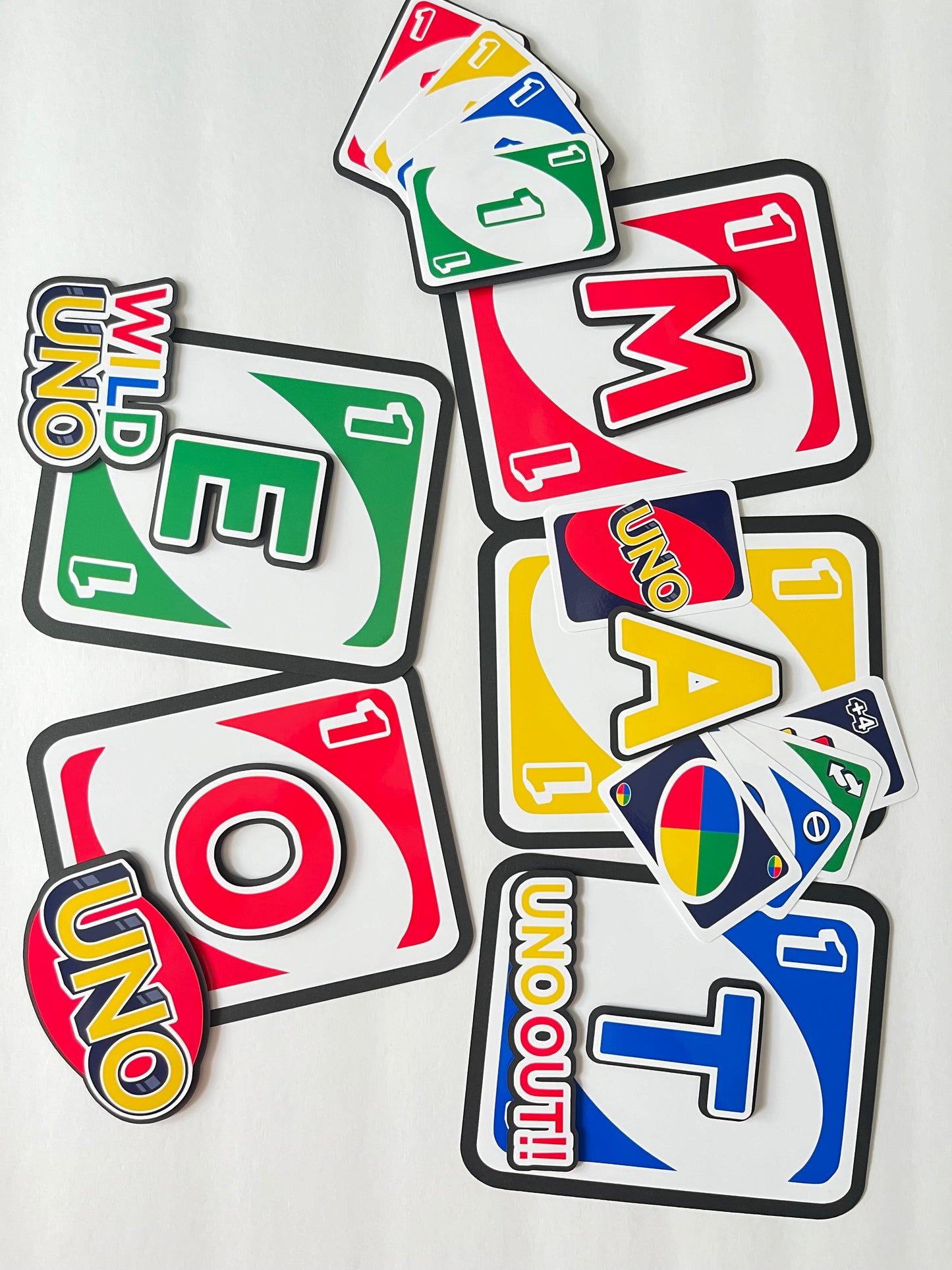 UNO themed Party Decorations
