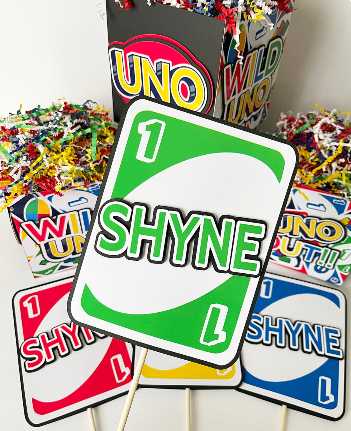 UNO themed Party Decorations