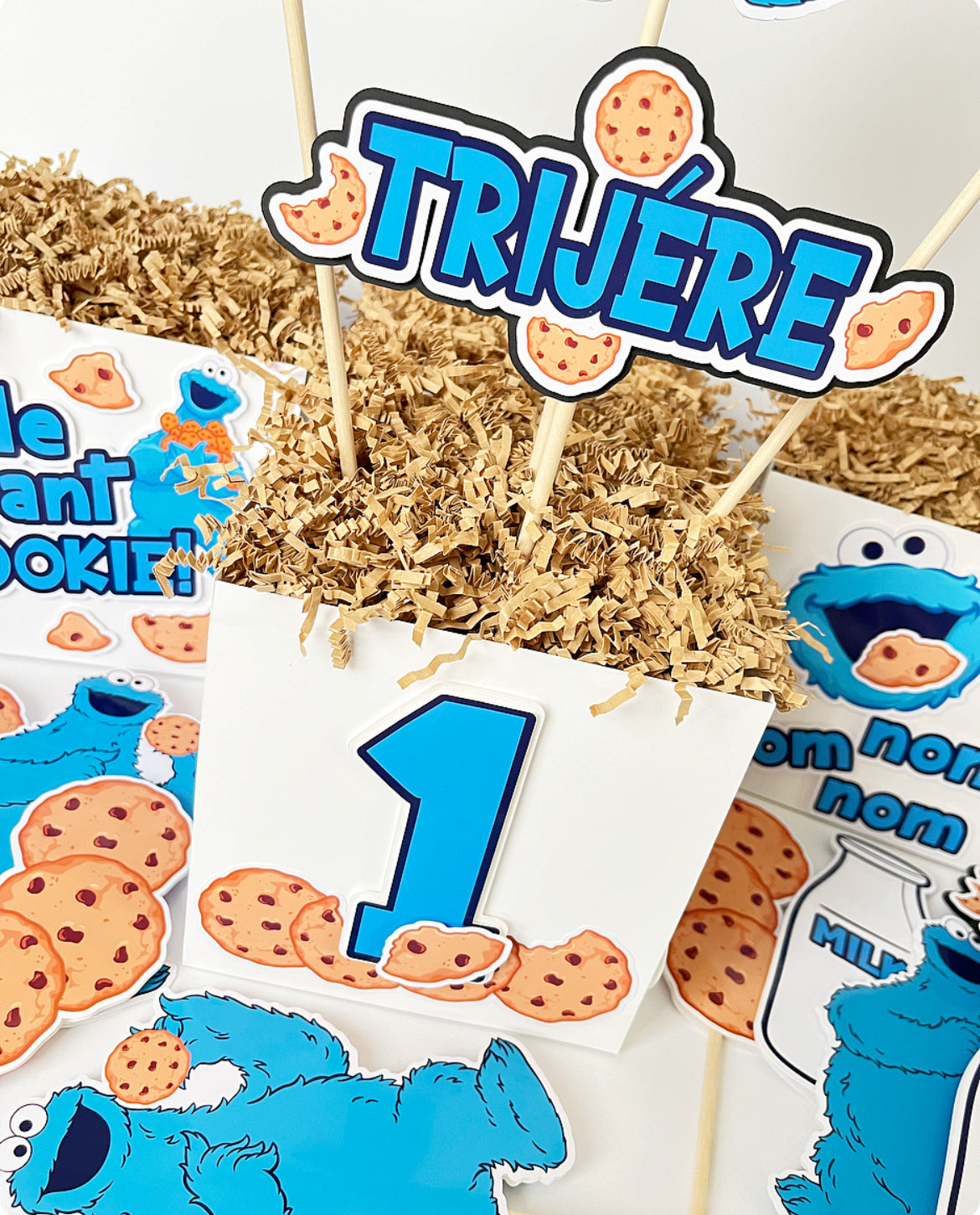 Cookie Monster Centerpieces – Dae2Dae Events