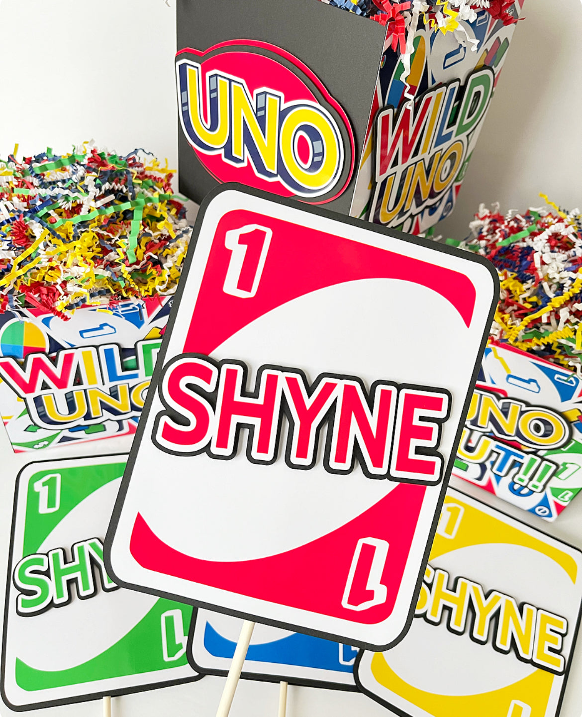 UNO themed Party Decorations
