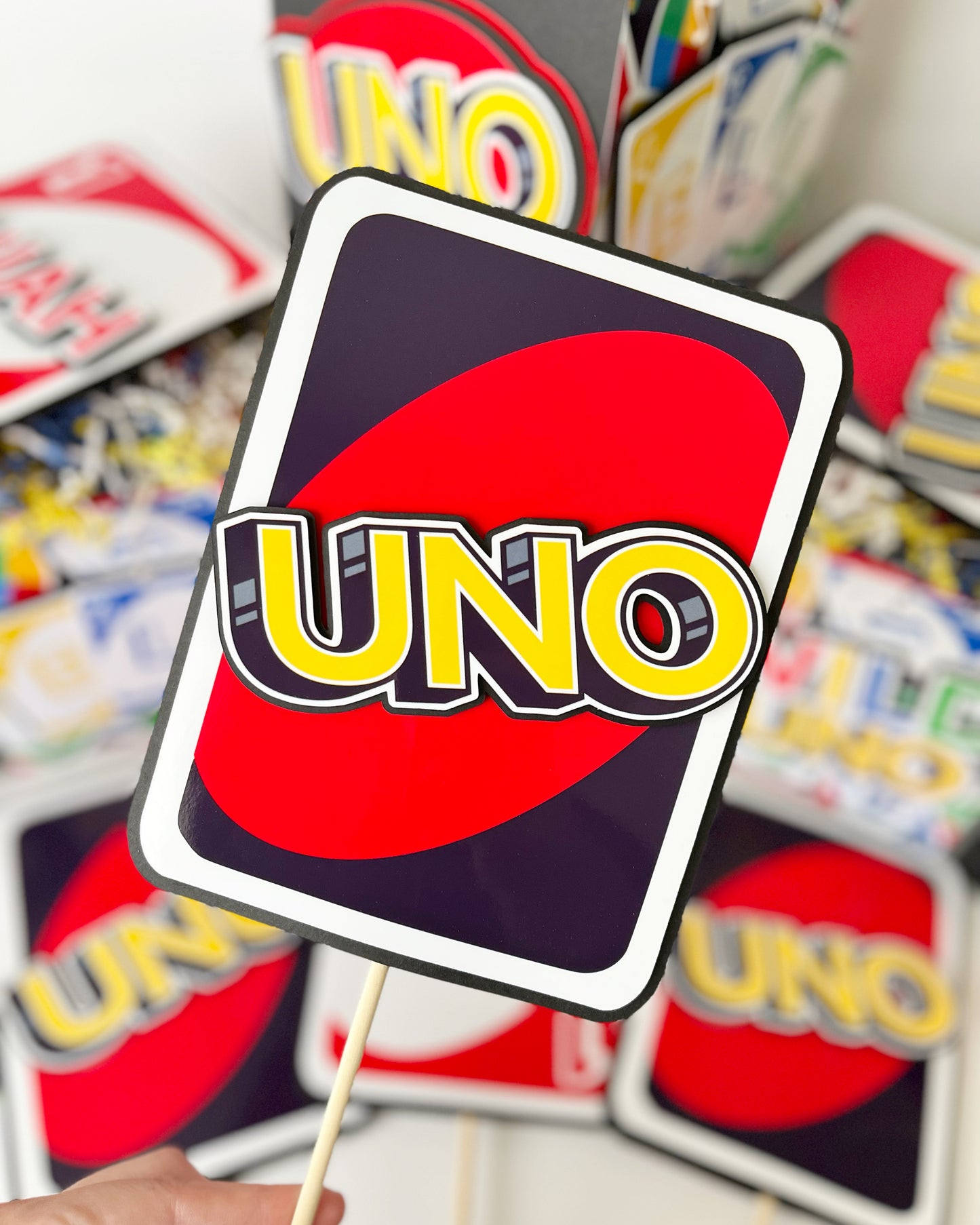 UNO Centerpieces